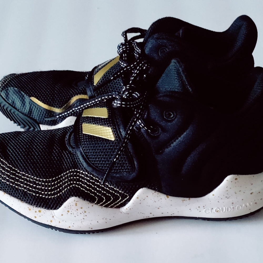 Adidas black & gold metallic deep threat child basketball shoes.  Great conditio - Picture 2 of 6